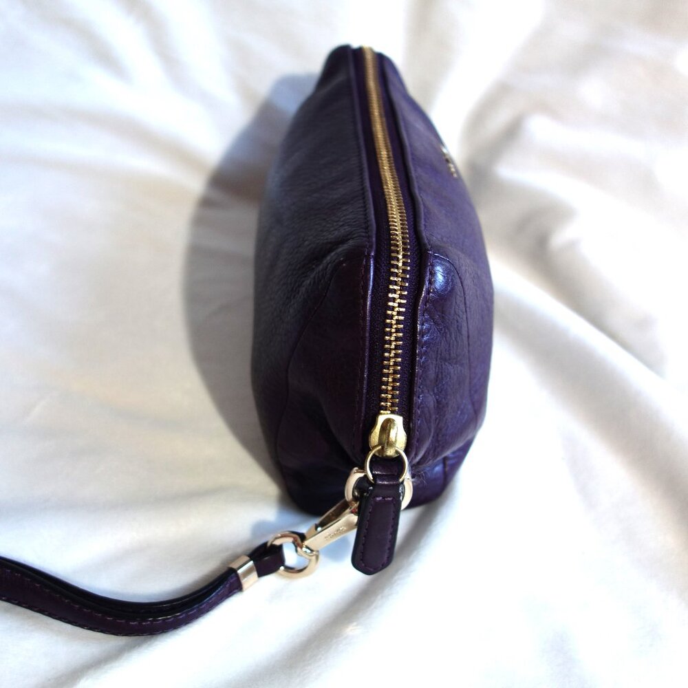 COACH purple pebble leather zip pouch wristlet 10" x 5" satin lining travel case - Picture 3 of 9